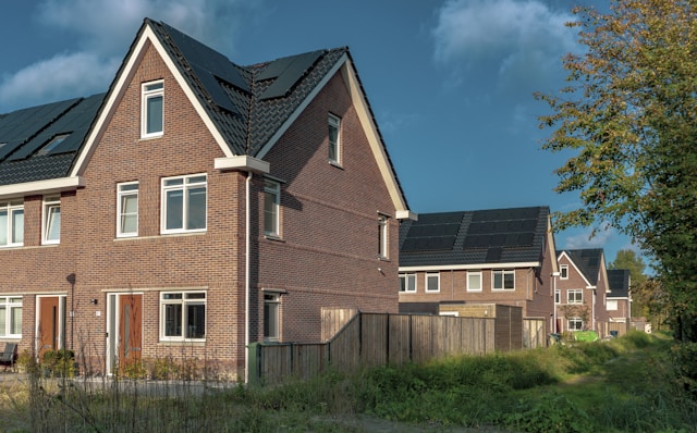 Verlaag je energierekening met zonnepanelen op je dak